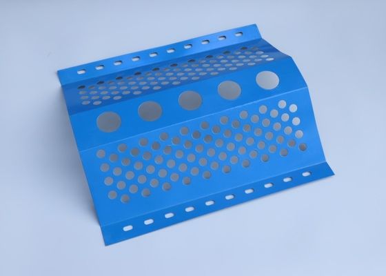 Tấm kim loại đục lỗ vuông 2,4m Tấm thông gió và an toàn đa chức năng