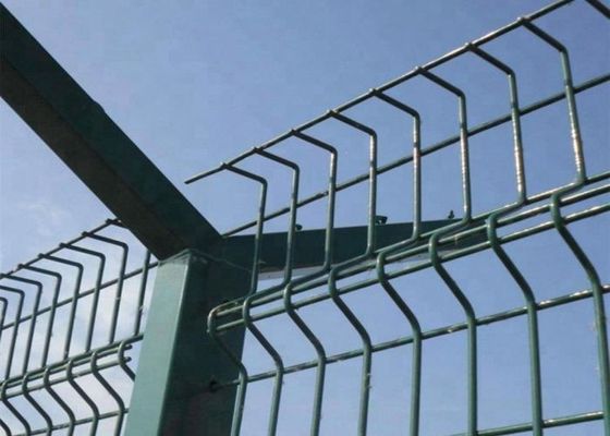 Tấm lưới dây bọc nhựa 4,0m 5,2m Tấm hàng rào lưới an ninh sân bay