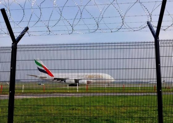 Tấm lưới dây bọc nhựa 4,0m 5,2m Tấm hàng rào lưới an ninh sân bay