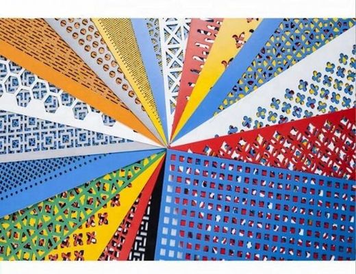 Màn hình kim loại đục lỗ có rãnh Tấm nhôm đục lỗ nhiều màu