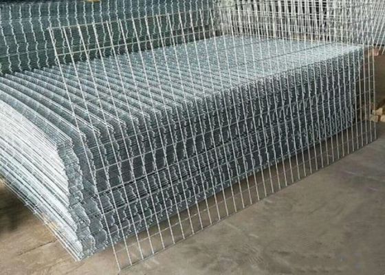 Lưới thép hàn mạ kẽm 4&#39; X 8&#39; có kích thước mắt lưới đồng nhất để gia cố