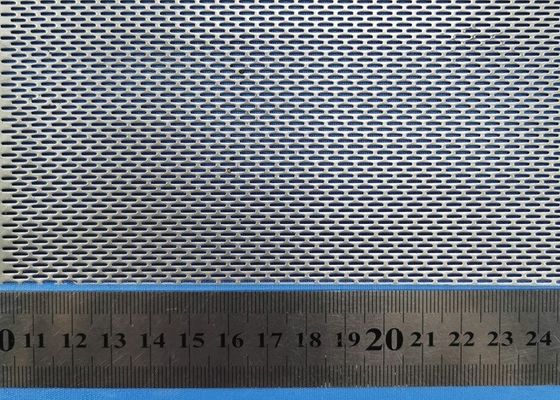 0Bảng nhôm lỗ trắng.7mm với lỗ vuông để trang trí
