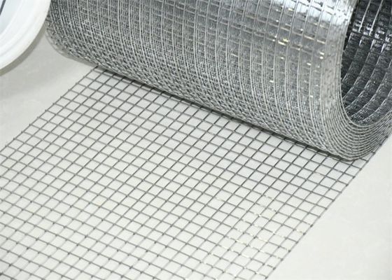 0.5m-2.5m chiều rộng lưới hàn kẽm với chiều dài cuộn 15M