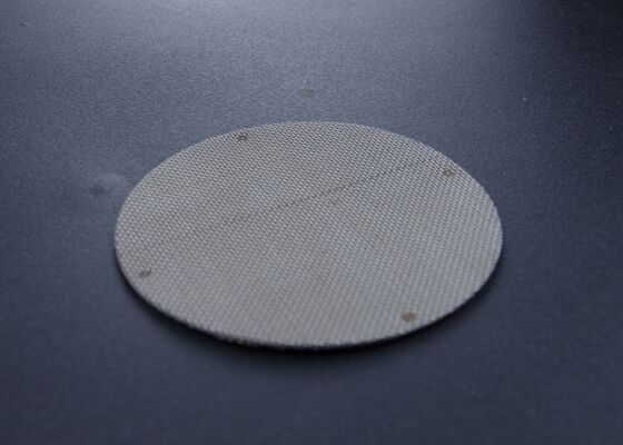 Bộ lọc lưới thép nhiều lớp cung cấp khả năng lọc cho các ứng dụng công nghiệp khác nhau