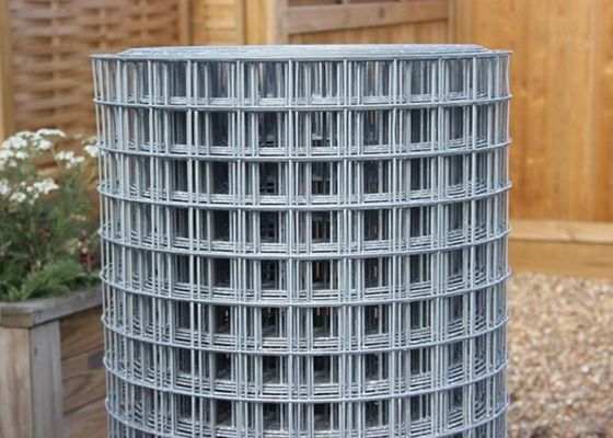 Cuộn dây hàn mạ kẽm 50X50 Cuộn 6 chân Hàng rào dây cuộn Chống mài mòn