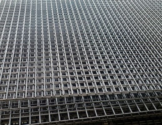 Thép carbon thấp tấm lưới sợi hàn đan xen để xây dựng trong các tấm hoặc cuộn