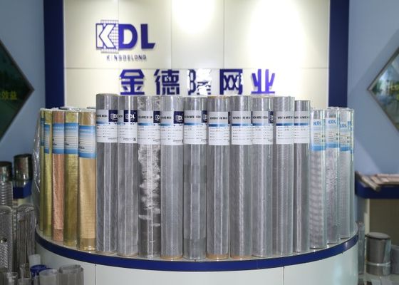Màn hình lưới kim loại dệt linh hoạt Thép carbon cao Thép mangan Thép không gỉ