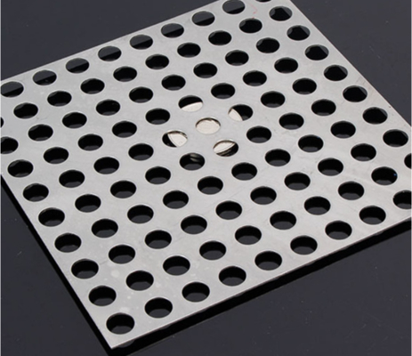 Hình dạng lỗ tùy chỉnh Thép không gỉ Bảng kim loại lỗ Độ bền kéo ≥ 500 MPa