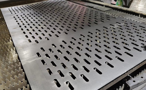1m * 2m / 1.22m * 2.44m Bảng lưới lỗ có thể tùy chỉnh với kích thước lỗ tùy chỉnh