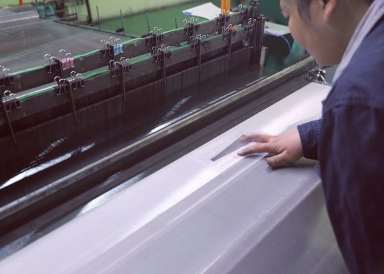 Màn hình lưới dệt trơn có chiều rộng có thể tùy chỉnh với nhiều tùy chọn vật liệu