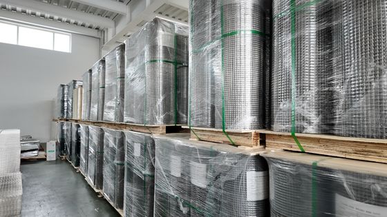 Chiều dài 20m cuộn lưới hàn có khả năng chống ăn mòn cao lý tưởng cho các giải pháp củng cố và bảo mật hàng rào